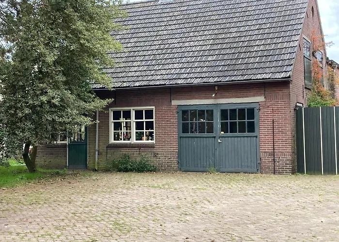 Het Werkhuis, Terug In De Tijd