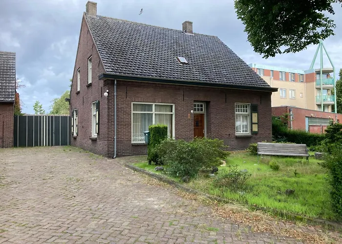 Het Werkhuis, Terug In De Tijd